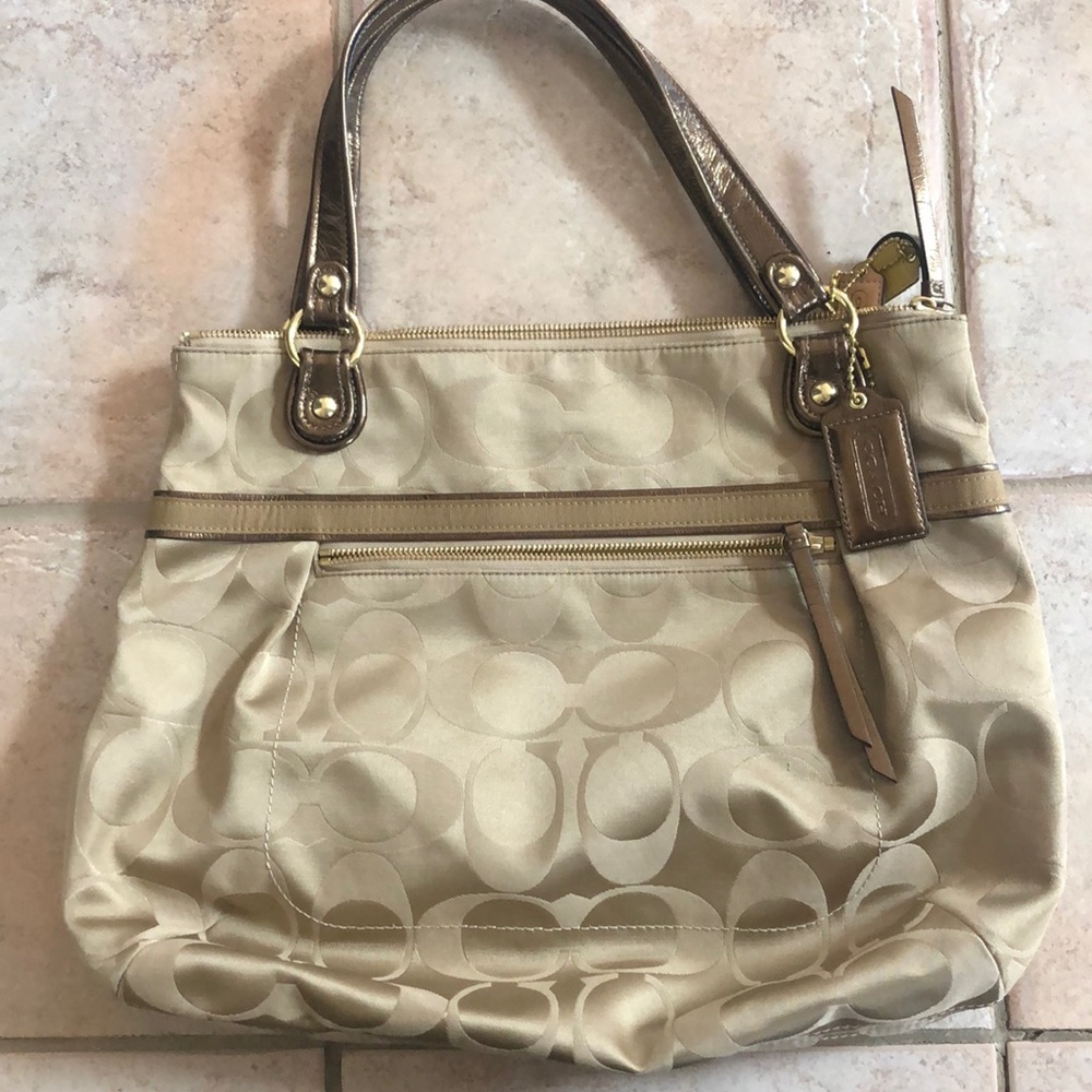 Coach tote - Picture 2 of 4